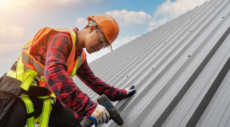 Professional residential roofers in Goldfield, NV